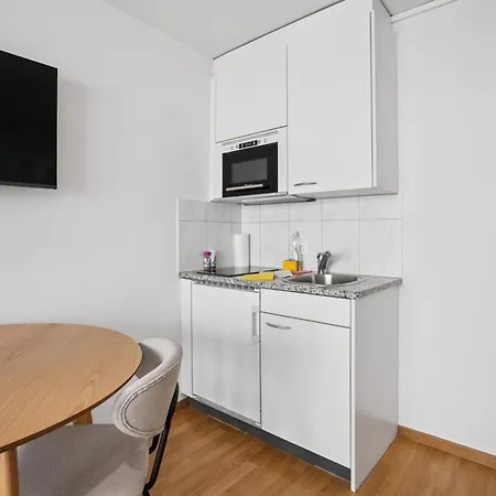 In The Heart Of - Crown 17